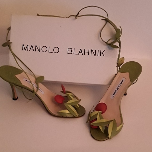 Manolo Blahnik Shoes - Womens shoes